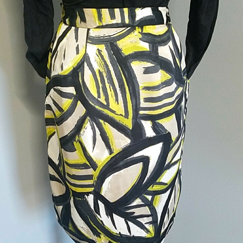 Skirt - Picture 3 of 3